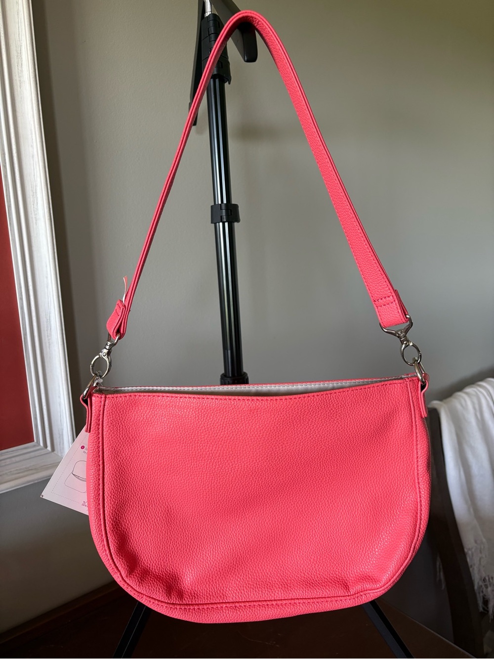Thirty One Studio Classic Coral Pink Leather Shoulder Bag
